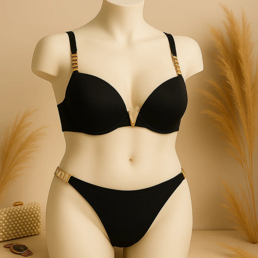 Chain Strap Metal V-Buckle Lingerie Set